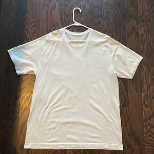 XL White Lululemon Metal Vent Shirt